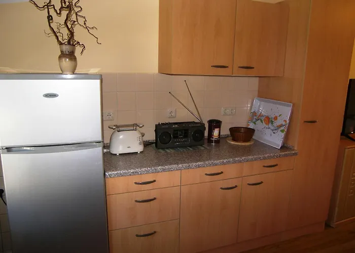 农家乐 Heuboden 梅伦新