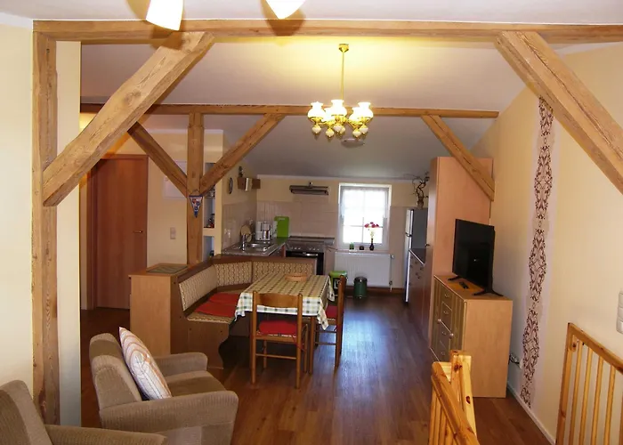 农家乐 Heuboden 梅伦新